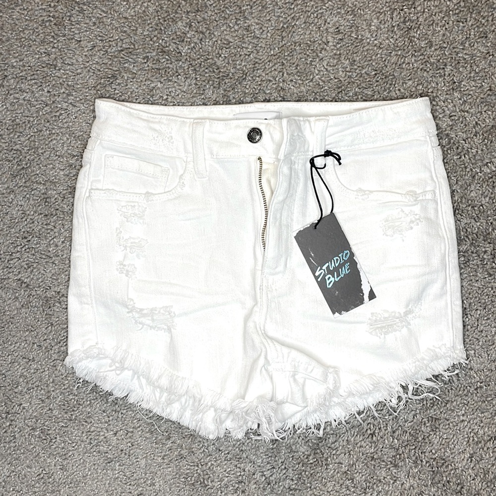 Studio Blur Flyn Distressed Frayed Hem Shorts